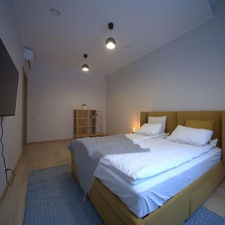 3 Bedroom Apartment In The Old/T Рига Экстерьер фото