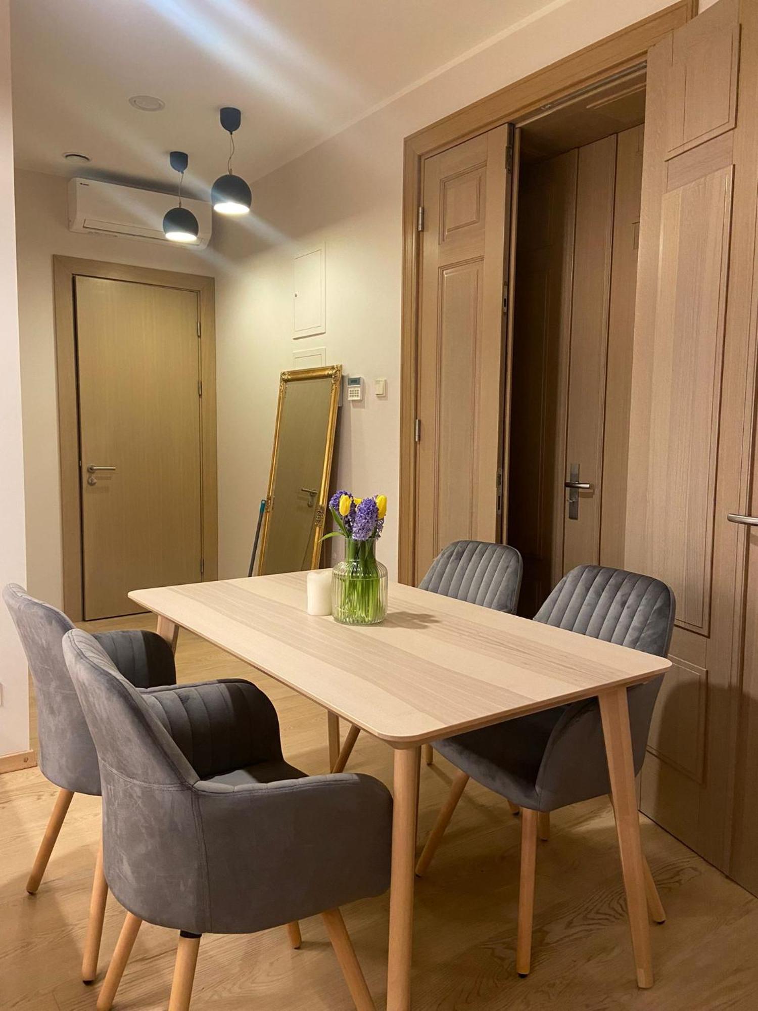 3 Bedroom Apartment In The Old/T Рига Экстерьер фото