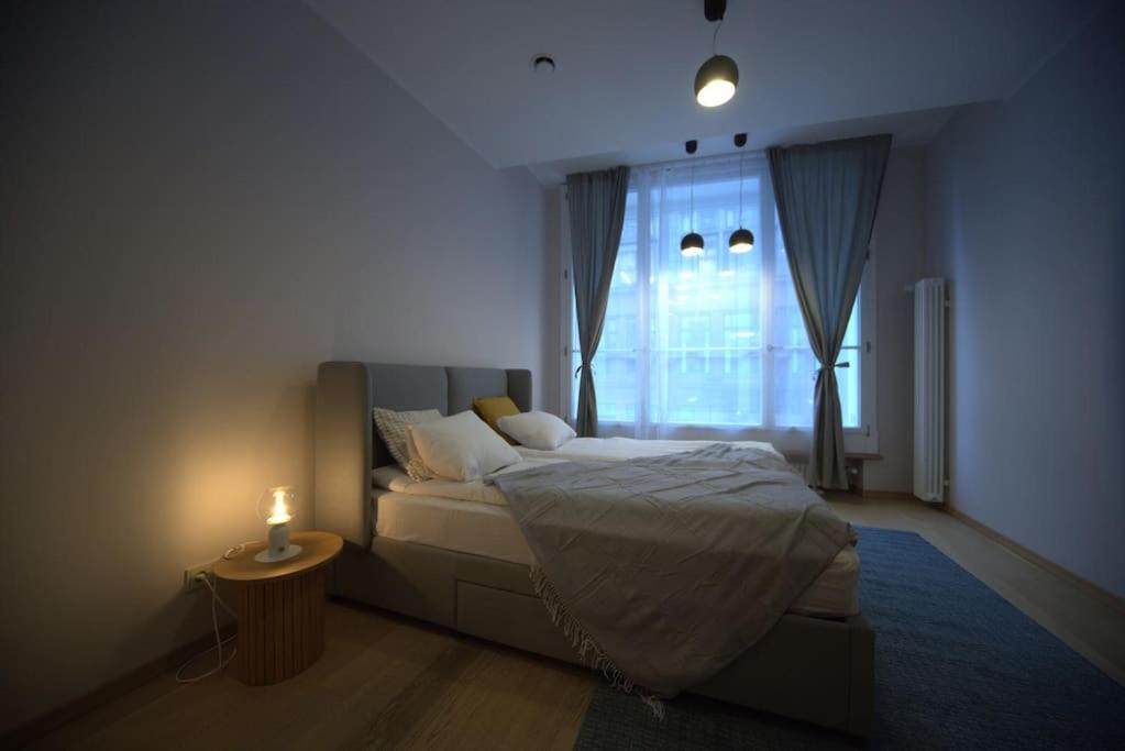 3 Bedroom Apartment In The Old/T Рига Экстерьер фото